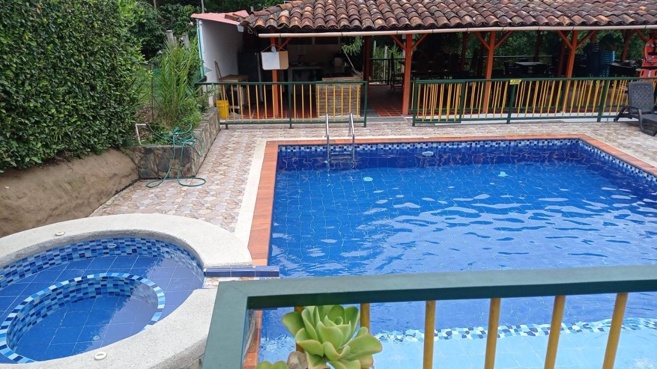 Finca Hotel Villa Mariana Монтенегро Экстерьер фото